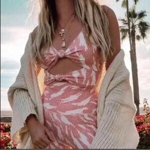 BEACH RIOT AYLA LEGGINGS & TWIST TOP SET BARBIE PINK